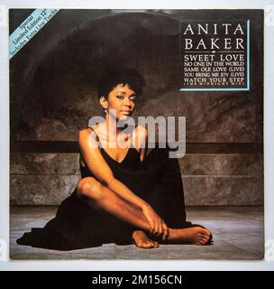 Bildcover der 12 cm großen Einzelversion von Sweet Love von Anita Baker, die 1986 veröffentlicht wurde. Stockfoto