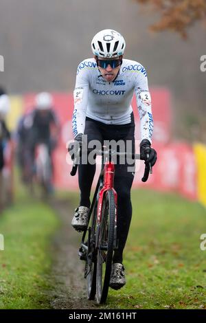 Der belgische Jens Adams wurde während des Men-Elitenrennen von The Exact Cross Essen, Stufe 4 (von 8) im Exact Cross Cyclocross-Wettbewerb, Samstag, den 10. Dezember 2022, in Essen in Aktion gezeigt. BELGA FOTO KRISTOF VAN ACCOM Kredit: Belga News Agency/Alamy Live News Stockfoto