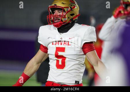 Okt. 31 2022, London, Ontario, Kanada. Laval Rouge oder besiege die Western Mustangs 27-20, um den Mitchell Bowl zu gewinnen. Maxime Saucier-Lafond(5) Luke Durda/ Stockfoto