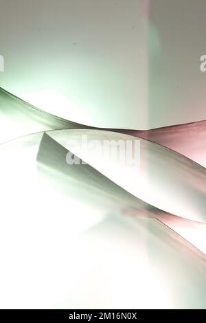 Kreisförmige Papiergrafiken mit geraden Kanten und gebogenen Kanten Stockfoto