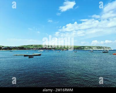 Landschaftsblick vom Swanage Pier über die Bucht. UK Stockfoto