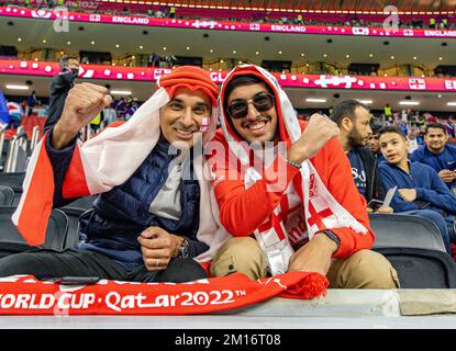 Doha, Katar. 10.. Dezember 2022. firo : 10.12.2022, Fußball, FIFA-WELTMEISTERSCHAFT 2022 KATAR, Weltmeisterschaft 2022 Katar, Weltmeisterschaft 2022 Katar, Viertelfinale, England - Frankreich England Fans, Guthaben: dpa/Alamy Live News Stockfoto