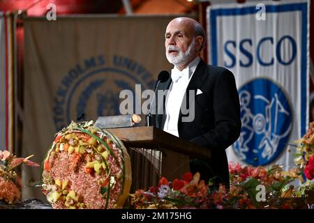 Stockholm, Schweden. 10.. Dezember 2022. Nobelpreisträger für Wirtschaftswissenschaften Dr. Ben S. Bernanke spricht während des Nobelpreisträgers im Rathaus in Stockholm, Schweden, Samstag, den 10. Dezember 2022.Foto: Jonas Ekstromer / TT / 10030 Kredit: TT News Agency/Alamy Live News Stockfoto