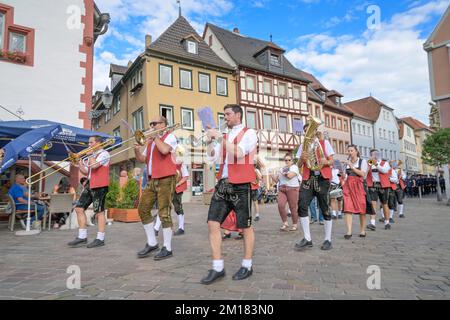 Parade, Messingband, Band, Altstadt, Karlstadt, Bayern, Deutschland, Europa Stockfoto