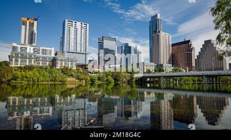 Gebäude von Block 185 und Northshore Apartments in Austin - AUSTIN, USA - 31. OKTOBER 2022 Stockfoto