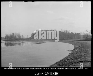 Sudbury Department, Framingham Reservoir No. 3, Shore Improvement on South Side, Looking East, Framingham, Massachusetts, 8. Januar, 1908 , Wasserwerke, Reservoirs, Wasserverteilungsstrukturen, Baustellen Stockfoto