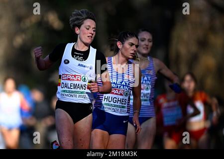 Piemonte, Italien. 11.. Dezember 2022. Belgische Eline Dalemans, die am Sonntag, den 11. Dezember 2022, in Piemont (Italien) während des Frauenrennen bei den europäischen Cross Country Championships in Aktion gezeigt wurden. BELGA FOTO JASPER JACOBS Kredit: Belga News Agency/Alamy Live News Stockfoto