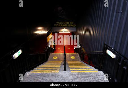 Allgemeiner Blick aus dem Stadion vor dem Sky Bet Championship Match in der Vicarage Road, Watford. Foto: Sonntag, 11. Dezember 2022. Stockfoto