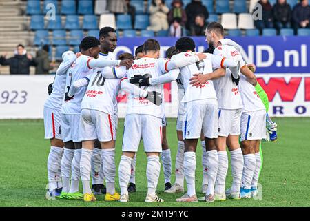 Niederlande. 11.. Dezember 2022. IJMUIDEN, NIEDERLANDE - DEZEMBER 11: Spieler von Telstar während des niederländischen Keukenkampioendivisie-Spiels zwischen Telstar und dem FC Den Bosch im Telstar-Stadion am 11. Dezember 2022 in Ijmuiden, Niederlande (Foto von Kees Kuijt/Orange Pictures) Kredit: Orange Pics BV/Alamy Live News Stockfoto