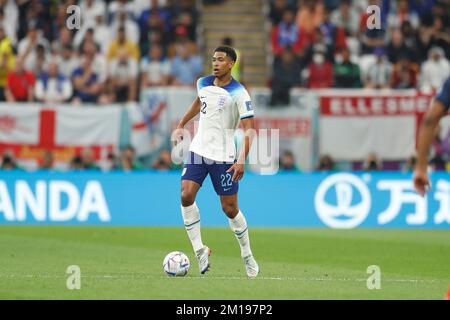 Al-Khor, Katar. 10.. Dezember 2022. Jude Bellingham (eng) Fußball : FIFA Weltmeisterschaft Katar 2022 Viertelfinalspiel zwischen England 1-2 Frankreich im Al Bayt Stadion in Al Khor, Katar . Kredit: Mutsu Kawamori/AFLO/Alamy Live News Stockfoto