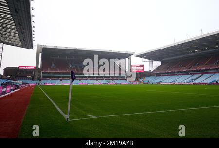 Birmingham, Großbritannien. 11.. Dezember 2022. Birmingham, England, Dezember 11. 2022: Allgemeiner Blick in den Villa Park vor dem Barclays FA Frauen Super League-Fußballspiel zwischen Aston Villa und Arsenal im Villa Park in Birmingham, England. (James Whitehead/SPP) Kredit: SPP Sport Press Photo. Alamy Live News Stockfoto