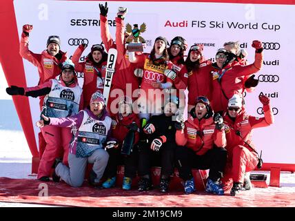 Sestriere, Italien. 11.. Dezember 2022. SKIFAHREN - FIS SKI WORLD CUP, Slalom Sestriere Frauen, Piemont, Italien Schweizer Team Kredit: Independent Photo Agency/Alamy Live News Stockfoto