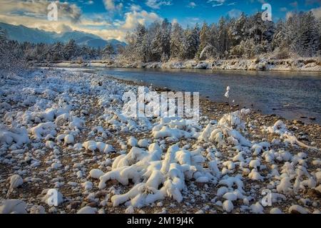 DE - BAYERN: Winter entlang der Isar in Lenggries, Oberbayern Stockfoto