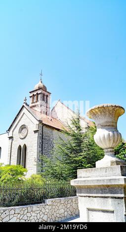 Blick auf Gärten, Straßen und Gassen von Zadar, Dalmatien in Kroatien, Europa Stockfoto