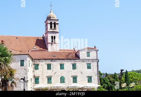 Blick auf Gärten, Straßen und Gassen von Zadar, Dalmatien in Kroatien, Europa Stockfoto