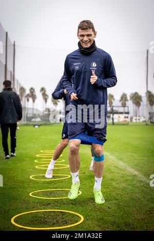 Die Hugo Cuypers von Gent wurden während eines Trainings im Wintertrainingslager der belgischen Fußballmannschaft KAA Gent in Oliva, Spanien, am Sonntag, den 11. Dezember 2022 aufgenommen. BELGA FOTO LUC CLAESSEN Stockfoto