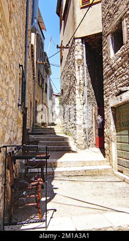 Blick auf Gärten, Straßen und Gassen von Zadar, Dalmatien in Kroatien, Europa Stockfoto