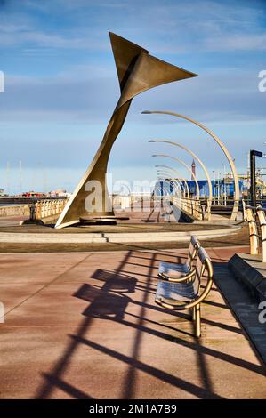 Die Kunstwerke mit den Schlusssitzen auf der Blackpool Promenade Stockfoto