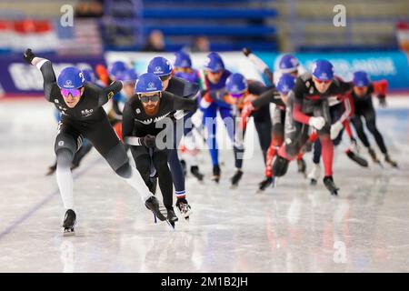 CALGARY, KANADA - DEZEMBER 11: Felix Rijhnen von Deutschland tritt am 11. Dezember 2022 in Calgary, Kanada, beim Halbfinale der Men Mass Start während der ISU Speed Skating World Cup 3 in Calgary, Kanada, an (Foto: Andre Weening/Orange Pictures) Stockfoto