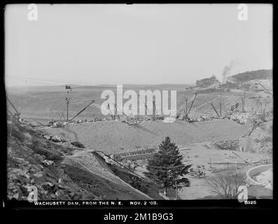 Wachusett Dam, aus dem Nordosten, Clinton, Mass., November 2, 1903 , Wasserwerke, Dämme, Baustellen Stockfoto