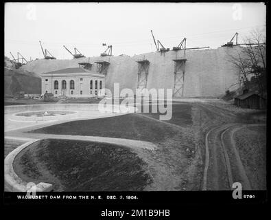 Wachusett Dam, aus dem Nordosten, Clinton, Mass., 3. Dezember, 1904 , Wasserwerke, Dämme, Baustellen Stockfoto