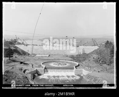 Wachusett Dam, vom Viadukt, Clinton, Mass., April 8, 1904 , Wasserwerke, Dämme, Baustellen Stockfoto