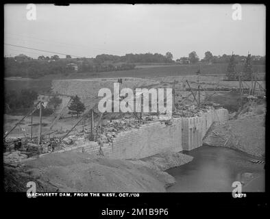 Wachusett Dam, aus dem Westen, Clinton, Mass., 1. Oktober, 1903 , Wasserwerke, Dämme, Baustellen Stockfoto