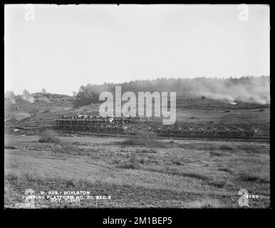 Wachusett Reservoir, Dumping Platform No. 20, Section 6, Boylston, Mass., Okt. 7, 1901 , Wasserwerke, Reservoirs, Wasserverteilungsstrukturen, Baustellen Stockfoto