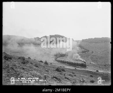 Wachusett Reservoir, Dumping Platform No. 17, Section 6, Boylston, Mass., August 9, 1901 , Wasserwerke, Reservoirs, Wasserverteilungsstrukturen, Baustellen Stockfoto