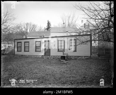Wachusett Reservoir, George F. Howe's henhouse, in der Nähe der Ostseite der East Main Street, zwischen Howe und Fletcher Street, aus dem Süden, West Boylston, Massachusetts, 15. Dez. 1896 , Wasserwerke, Reservoirs, Wasserverteilungsstrukturen, Immobilien Stockfoto