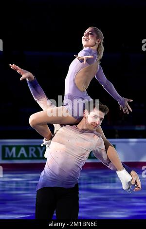 Turin, Italien. 11.. Dezember 2022. Alexa Knierim und Brandon Frazier aus den USA treten am vierten Tag des ISU Grand Prix of Figure Skating Final auf der Gala-Ausstellung auf. Kredit: Nicolò Campo/Alamy Live News Stockfoto