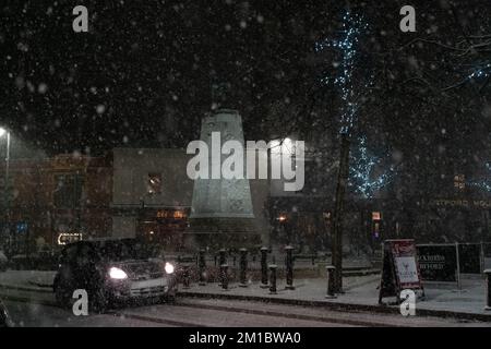 Hertford, Großbritannien. 11.. Dezember 2022 Starker Schneefall in Hertford, Großbritannien. Andrew Steven Graham/Alamy Live News Stockfoto