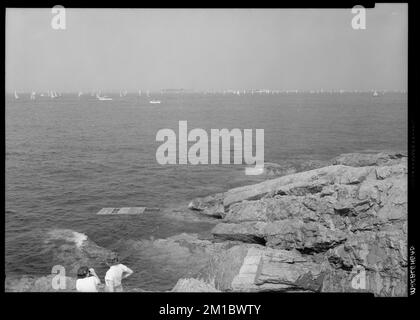 Rennen, Gewässer, Segelboote, Segelbootrennen. Samuel Chamberlain Fotosammlung Negatives Stockfoto