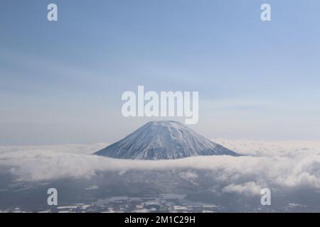 Mount Yotei Vulkan, Niseko in der Winterlandschaft, Hokkaido, Japan Stockfoto