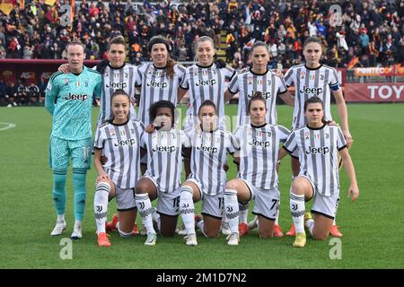 Rom, Italien , 11.. Dezember 2022, Abbildung von links nach rechts, Juventus's Startlinie Während der Fußball-Frauenmeisterschaft Serie A Spiel Roma gegen Juventus Credit: Massimo Insabato/Alamy Live News Stockfoto