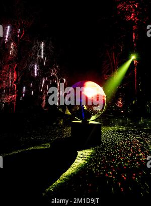 Der Waddesdon Manor Christmas Lights Trail. Stockfoto