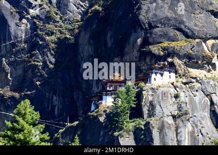 Blick auf den Tiger Nest Tempel in Bhutan Stockfoto