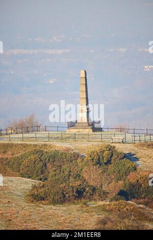 Hyde War Memorial Werneth Low, Oberstes Hacking Knife. Grauer Cornish Granit aus den gleichen Steinbrüchen wie in London Stockfoto