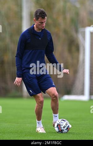 Bruno Godeau von Gent in Aktion während eines Trainings im Wintertrainingslager der belgischen Fußballmannschaft KAA Gent in Oliva, Spanien, Montag, 12. Dezember 2022. BELGA FOTO LUC CLAESSEN Stockfoto