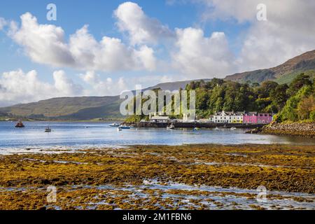 Portree Harbour auf der Isle of Skye, Schottland Stockfoto