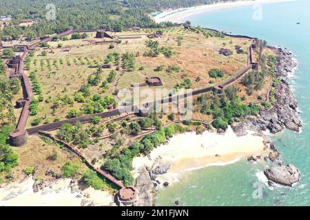 Luftaufnahme von Bekal Fort und Strand in Kasaragod, Kerala, Indien Stockfoto