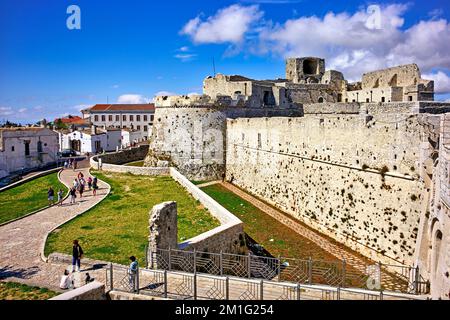 Apulia Puglia Gargano Italien. Monte Sant'Angelo. Castello Normanno Svevo Aragonese Stockfoto