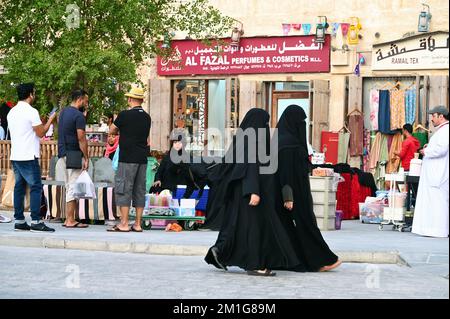 Eindrücke vom traditionellen Markt Souk Waqif in Doha Stockfoto