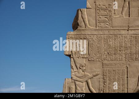 Der Tempel von Haroeris und Sobek in Kom Ombo im Niltal, Oberägypten Stockfoto