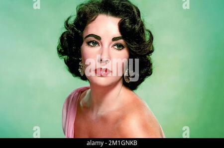 ELIZABETH TAYLOR (1832-2011) Anglo-amerikanische Filmschauspielerin um 1958 Stockfoto