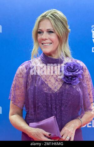 Madrid. Spanien. 20221212 nimmt Rita Wilson am 12. Dezember 2022 in Madrid, Spanien, an der Premiere des Capitol Cinema „A man Called Otto“ Teil Stockfoto