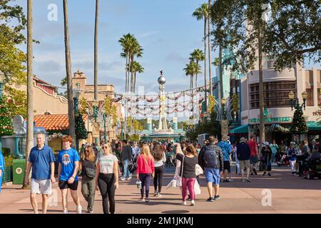 11. Dezember 2022. Orlando, Florida, USA. Disney's Hollywood Studios sind nicht weit entfernt. Disney's Hollywood Studios ist ein Themenpark im Walt Disney World Resort Stockfoto