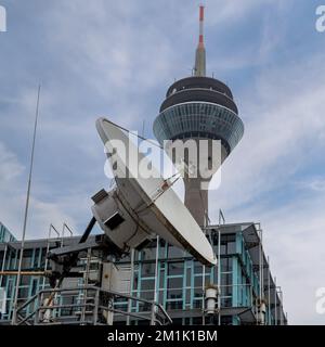 Rheinturm und Medienhafen in Düsseldorf Stockfoto