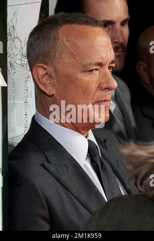 Madrid, Spanien. 12.. Dezember 2022. Tom Hanks besucht die Premiere „El peor Vecino del mundo“ (Ein Mann namens Otto) im Capitol Cinema in Madrid, Spanien (Foto von Carlos Dafonte/NurPhoto). Kredit: NurPhoto/Alamy Live News Stockfoto