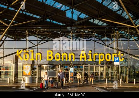 Außenansicht des internationalen Flughafens Köln-Bonn (Köln-Bonn), Köln, Deutschland. Stockfoto
